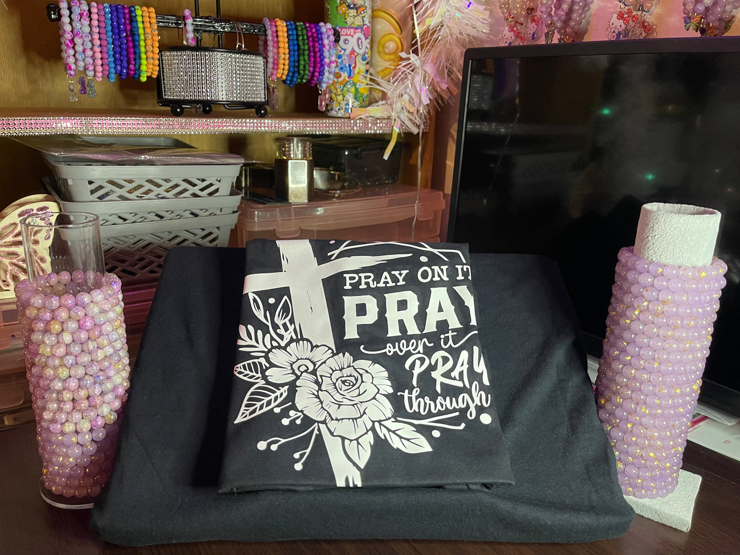 PRAY (White)